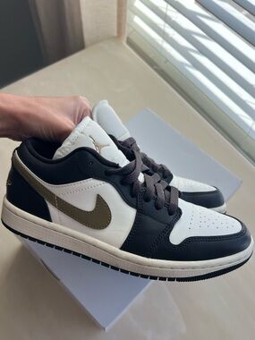 Nike Air Jordan Lows Shadow Brown